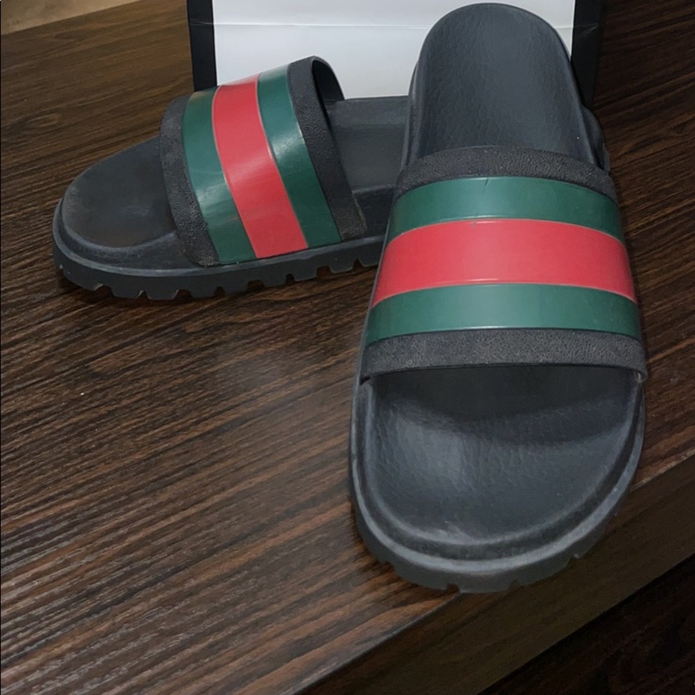 Authentic Men’s Gucci Slides size 9